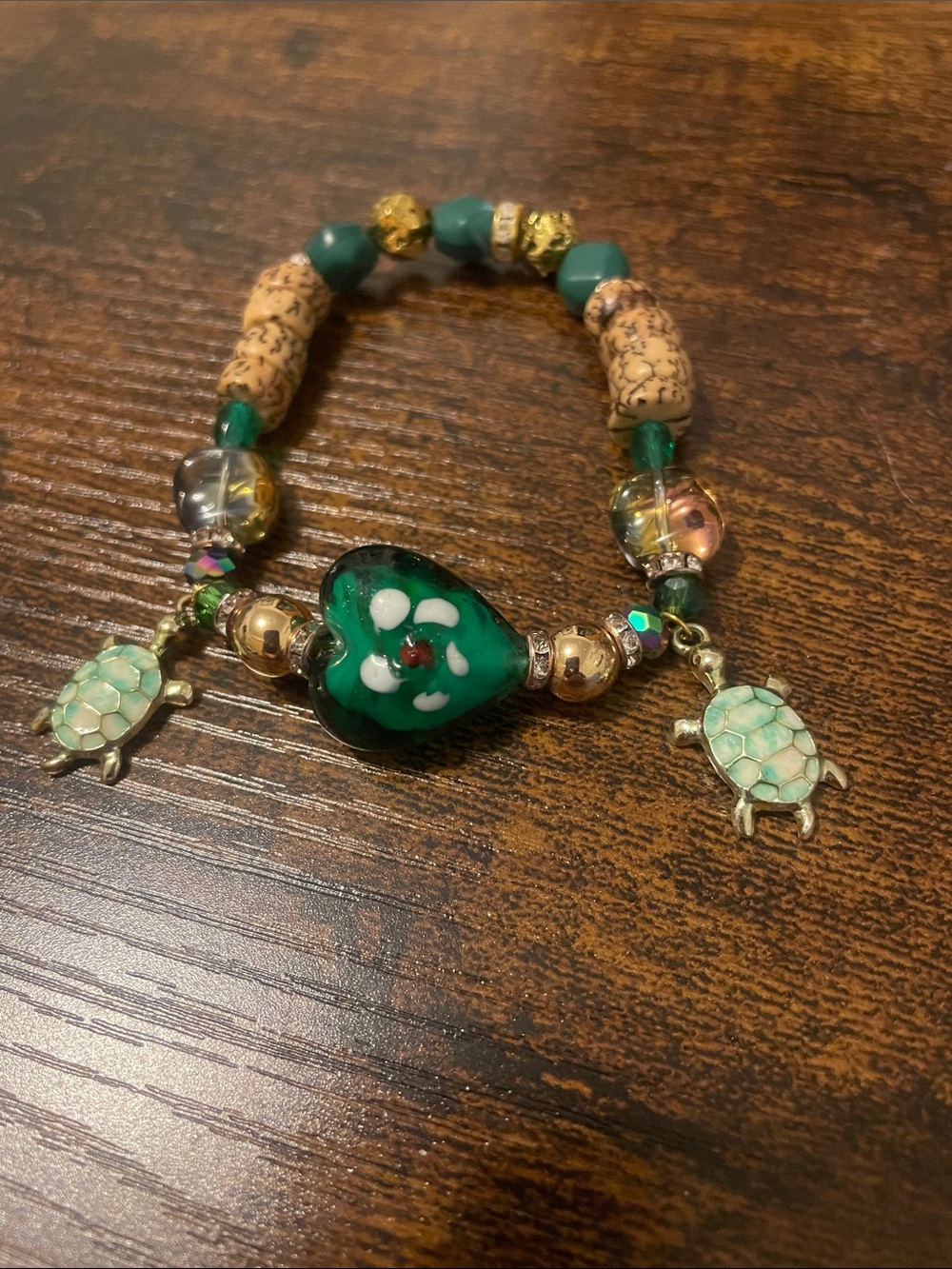 Green Heart & Turtle Charm Beaded Bracelet - Women Jewelry